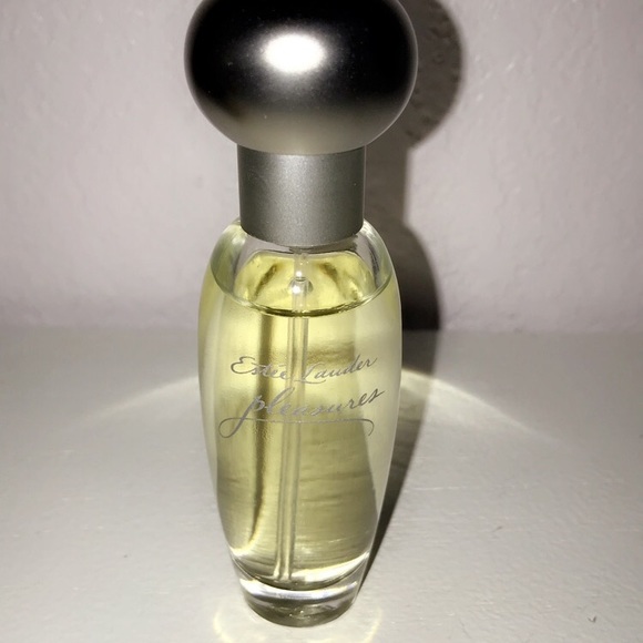 Estee Lauder Perfume and Small Makeup Bag - Picture 7 of 7